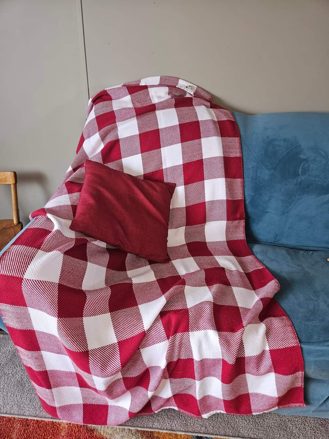 Crimson/ White Buffalo Plaid Throw